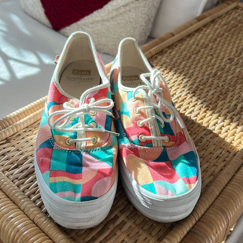 Meds multi color sneaker